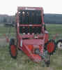 0428roundbailer.jpg (414214 bytes)